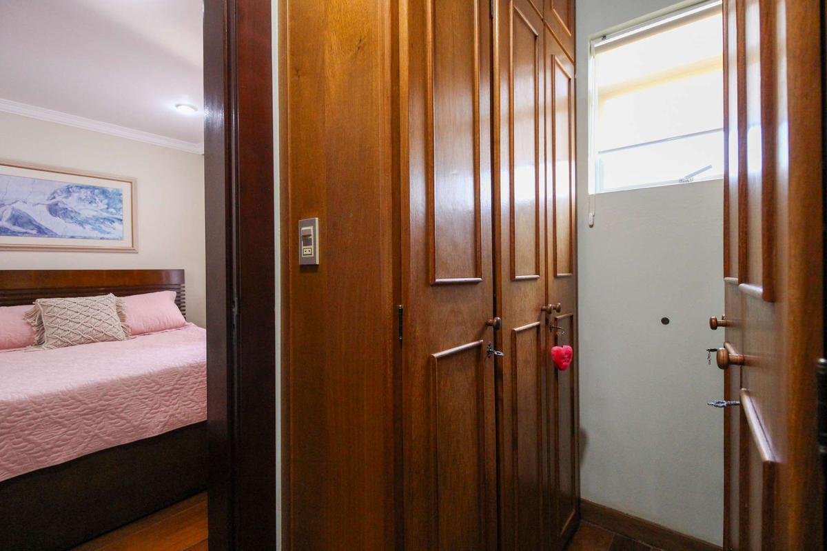 Cobertura, Sagrada Família, 5 Quartos, 2 Vagas, 2 Suítes