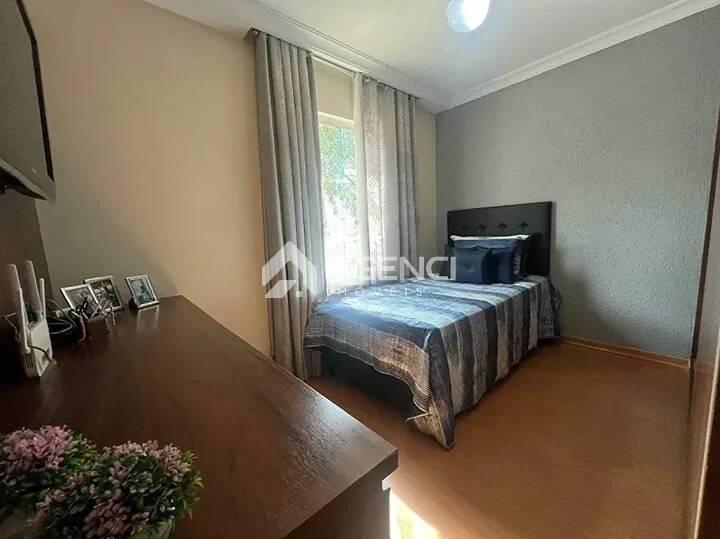 Casa, Cabral, 3 Quartos, 0 Vaga, 0 Suíte