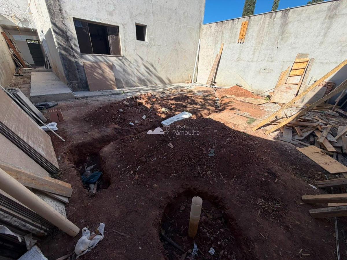 Casa, Planalto, 4 Quartos, 3 Vagas, 4 Suítes