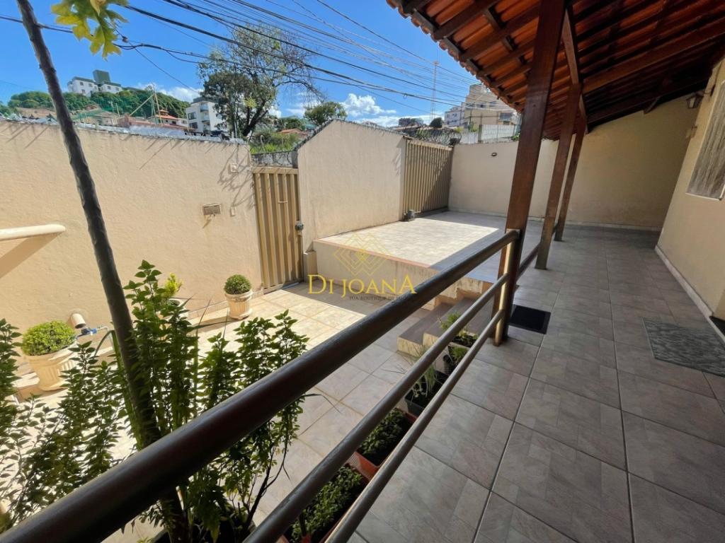 Casa, Espírito Santo, 4 Quartos, 3 Vagas, 1 Suíte