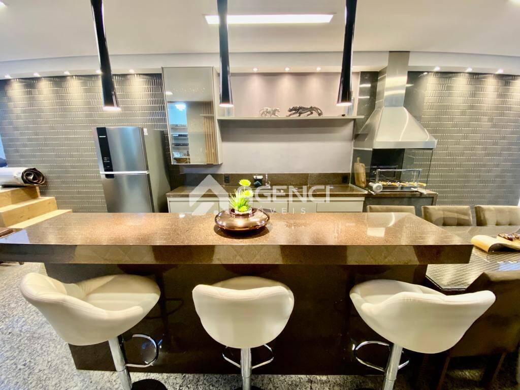 Casa, Trevo, 4 Quartos, 0 Vaga, 3 Suítes