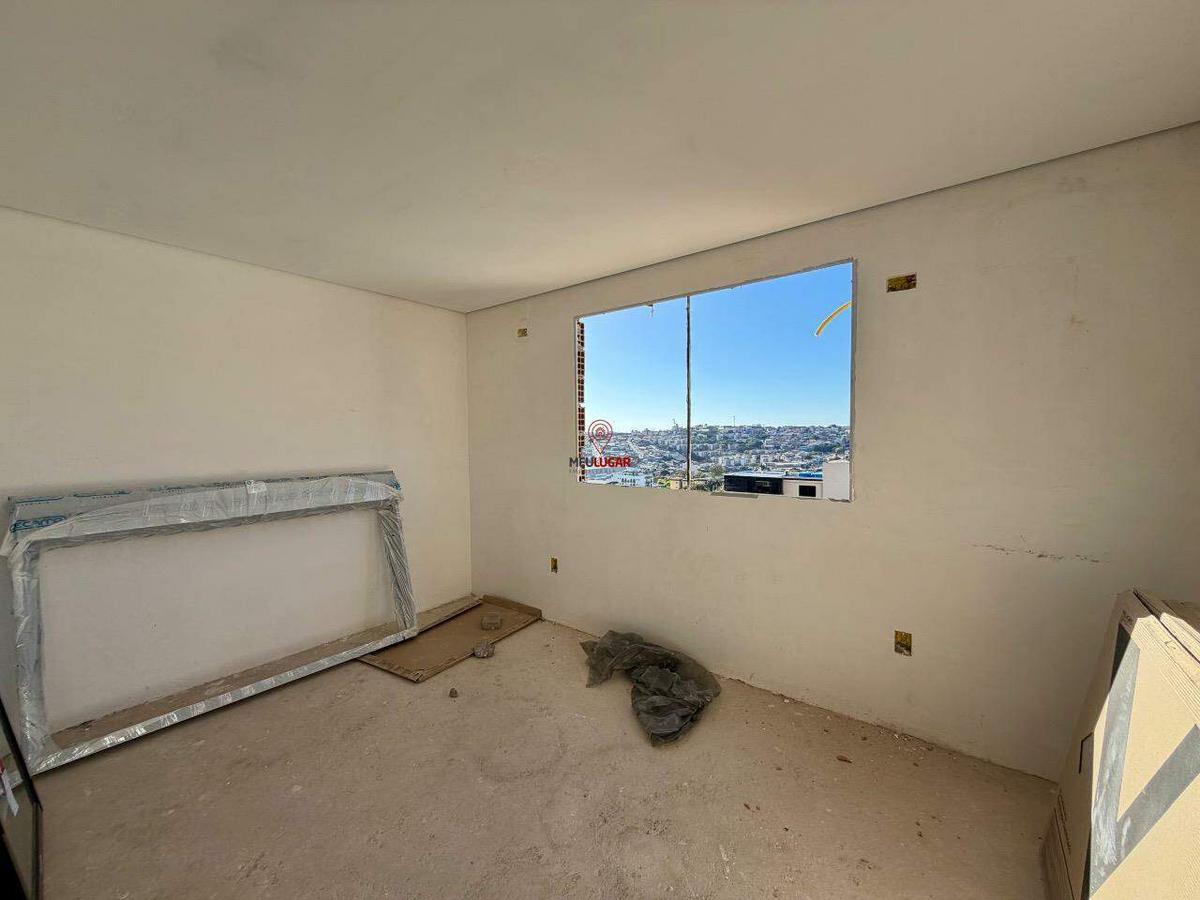Cobertura, Barreiro, 3 Quartos, 3 Vagas, 1 Suíte