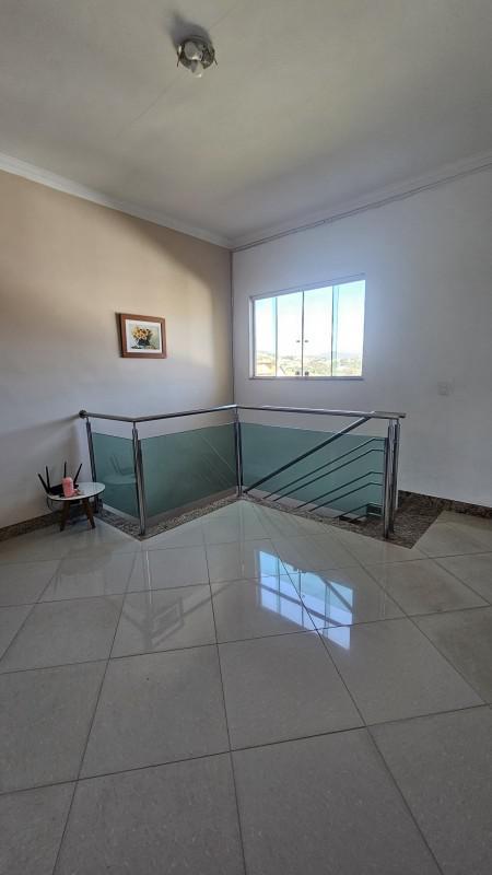 Casa, Centro, 4 Quartos, 5 Vagas, 2 Suítes