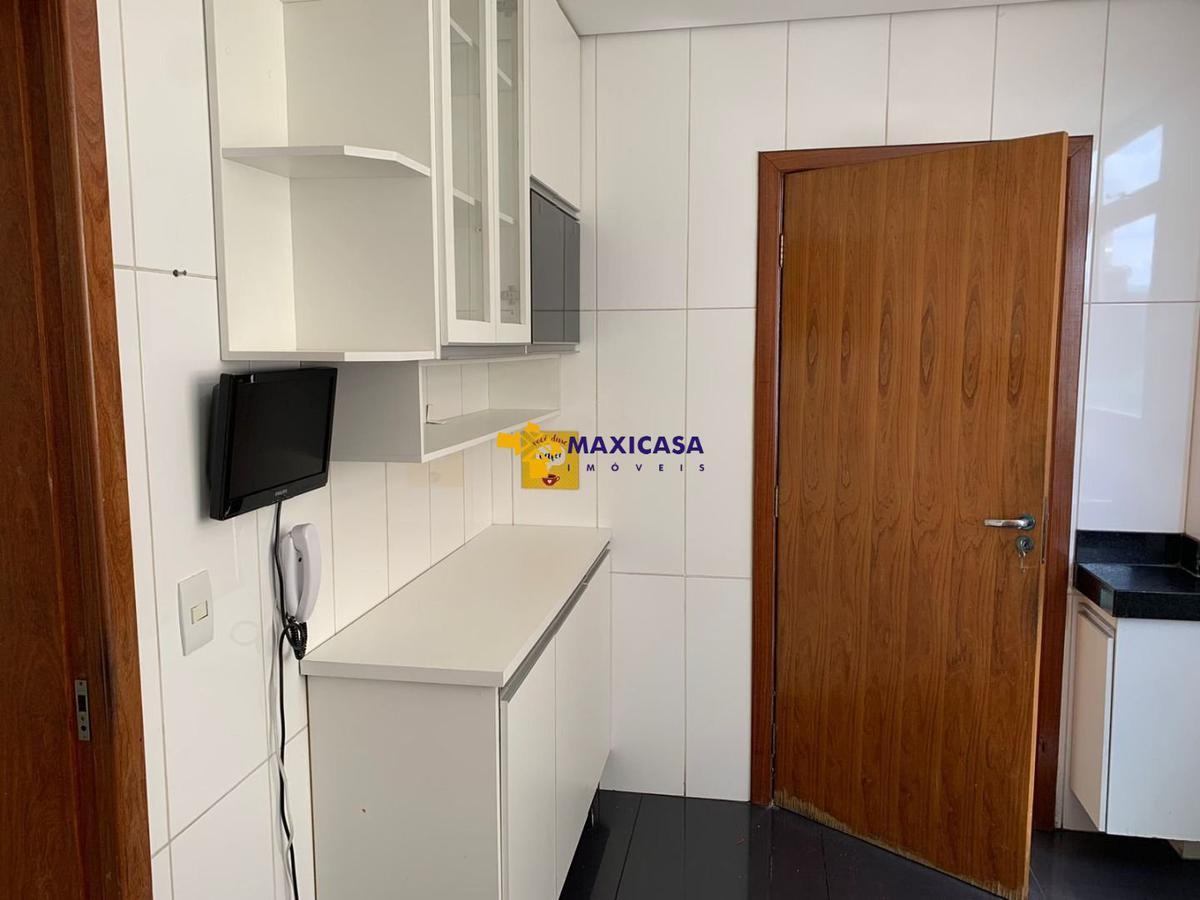 Apartamento, São José, 4 Quartos, 0 Vaga, 1 Suíte