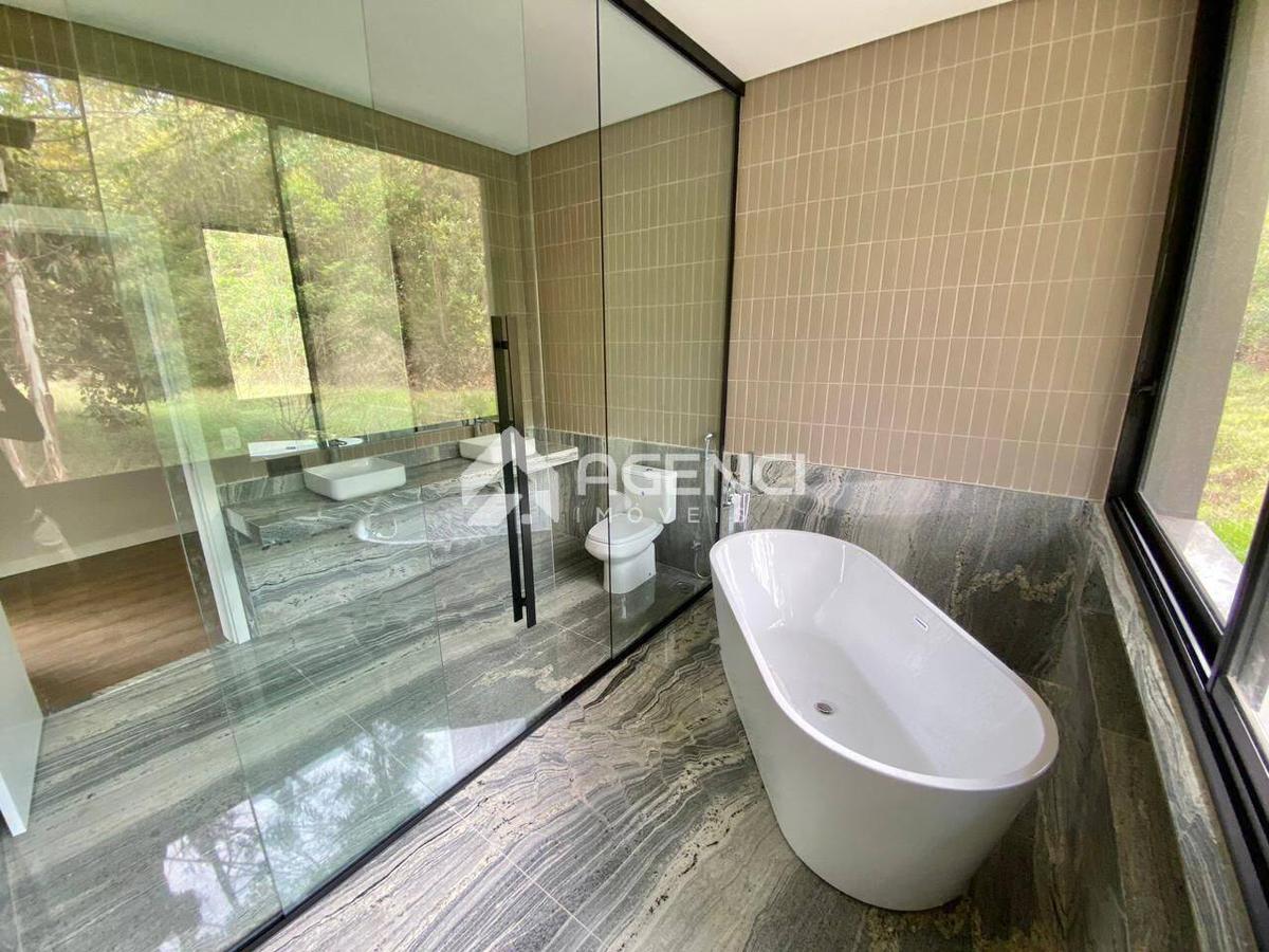 Casa, Alphaville - Lagoa dos Ingleses, 4 Quartos, 0 Vaga, 4 Suítes