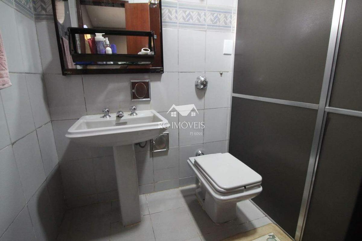 Casa, Milionários, 2 Quartos, 1 Vaga, 1 Suíte
