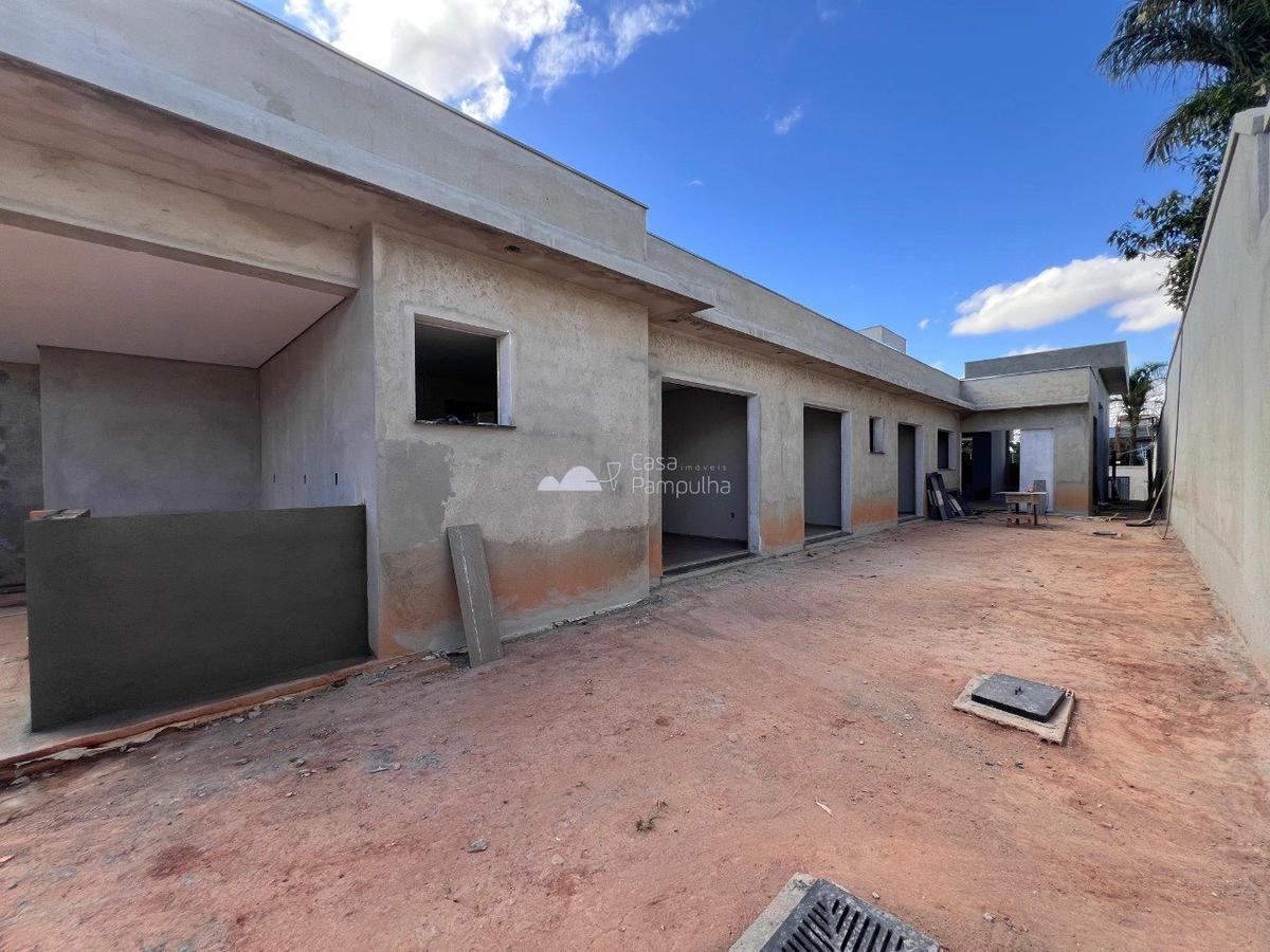 Casa, Trevo, 4 Quartos, 3 Vagas, 3 Suítes