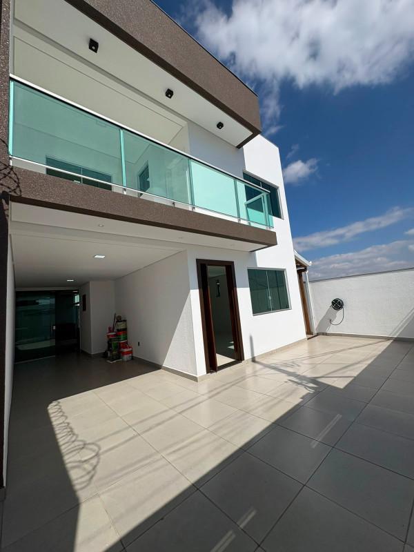 Casa, Masterville, 3 Quartos, 4 Vagas, 1 Suíte