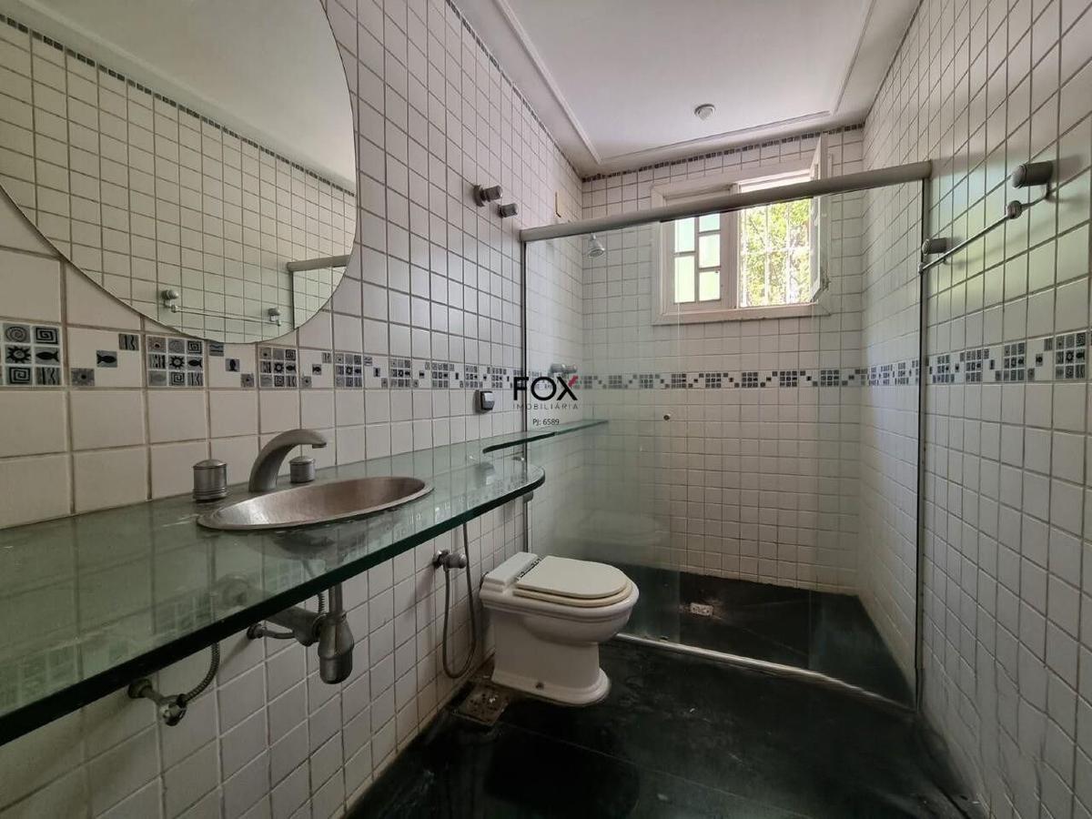 Casa, Estoril, 6 Quartos, 3 Vagas, 1 Suíte