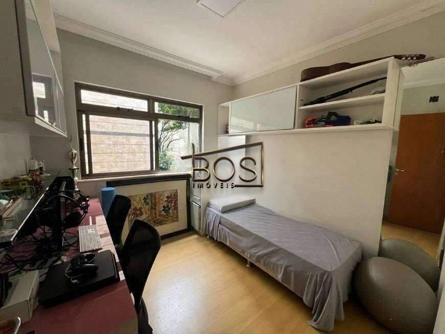 Apartamento, Funcionários, 4 Quartos, 2 Vagas, 1 Suíte