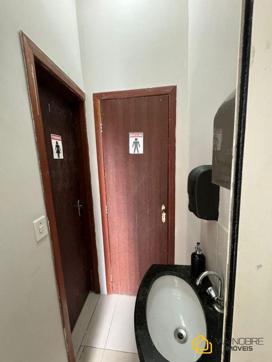 Sala, Barro Preto
