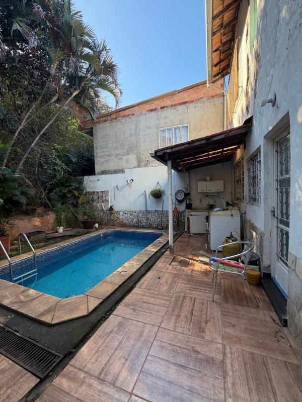 Casa, Teixeira Dias (barreiro), 3 Quartos, 2 Vagas, 1 Suíte
