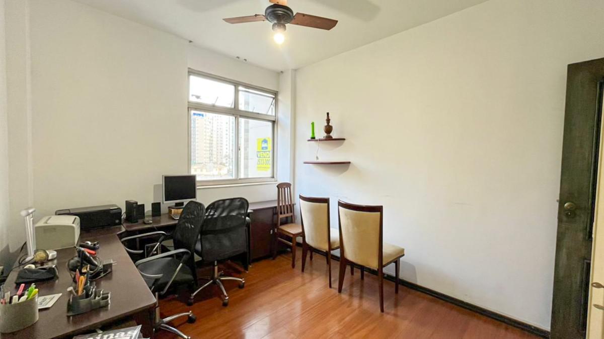 Cobertura, Funcionários, 6 Quartos, 3 Vagas, 1 Suíte