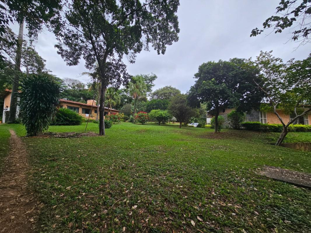 Lote, Braúnas, 0 Quarto, 0 Vaga