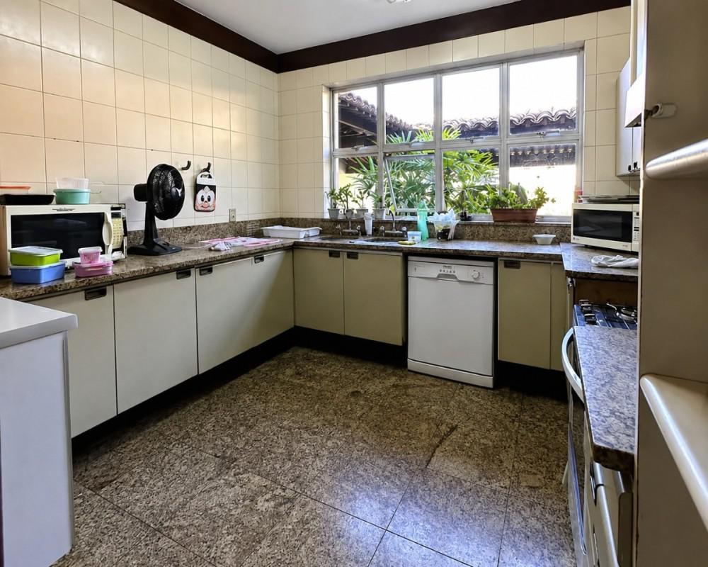 Casa, São Luiz (pampulha), 6 Quartos, 6 Vagas, 4 Suítes