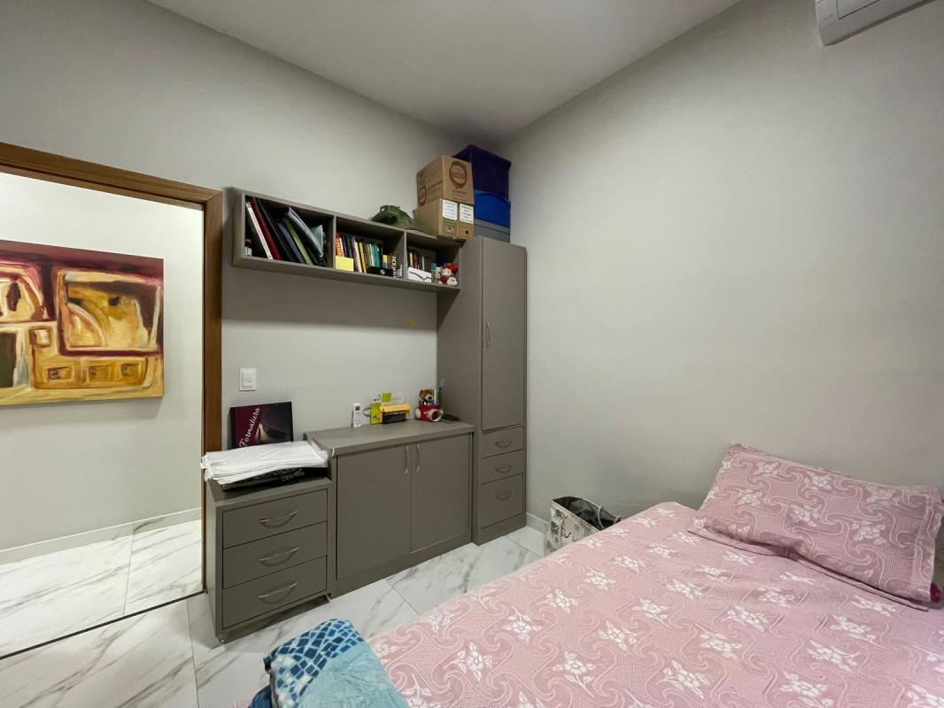Casa, Santa Efigênia, 3 Quartos, 2 Vagas, 1 Suíte