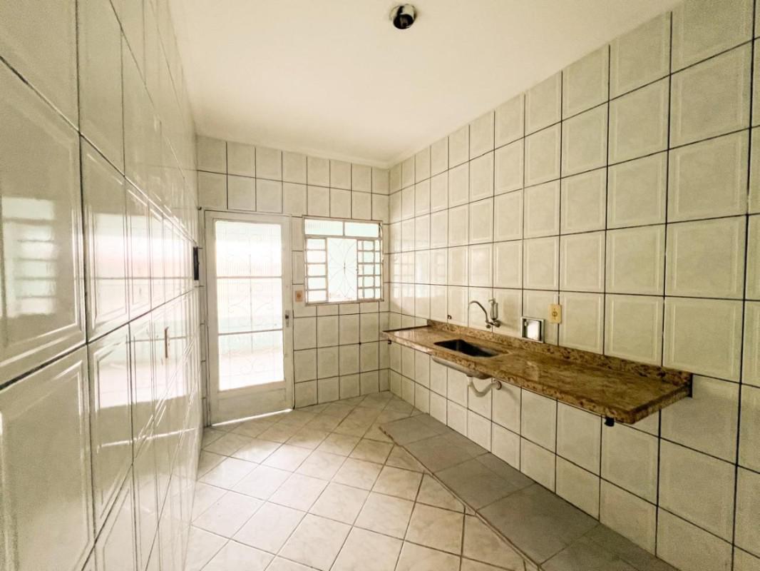 Casa, Santa Terezinha, 3 Quartos, 3 Vagas, 1 Suíte