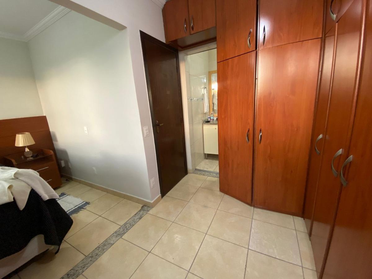 Casa, Santa Branca, 2 Quartos, 2 Vagas, 2 Suítes