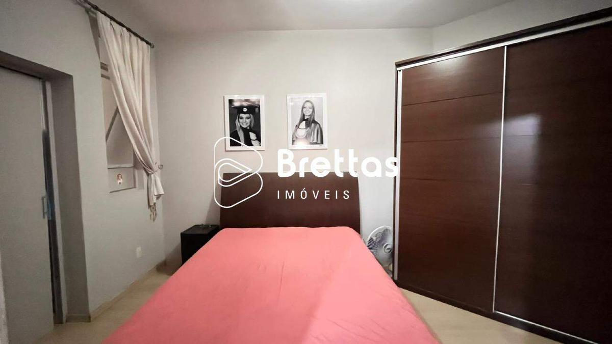 Casa, Centro, 2 Quartos, 2 Vagas, 2 Suítes