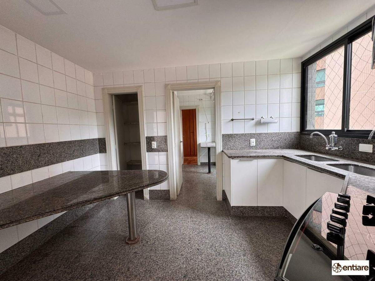 Apartamento, Serra, 4 Quartos, 3 Vagas, 2 Suítes