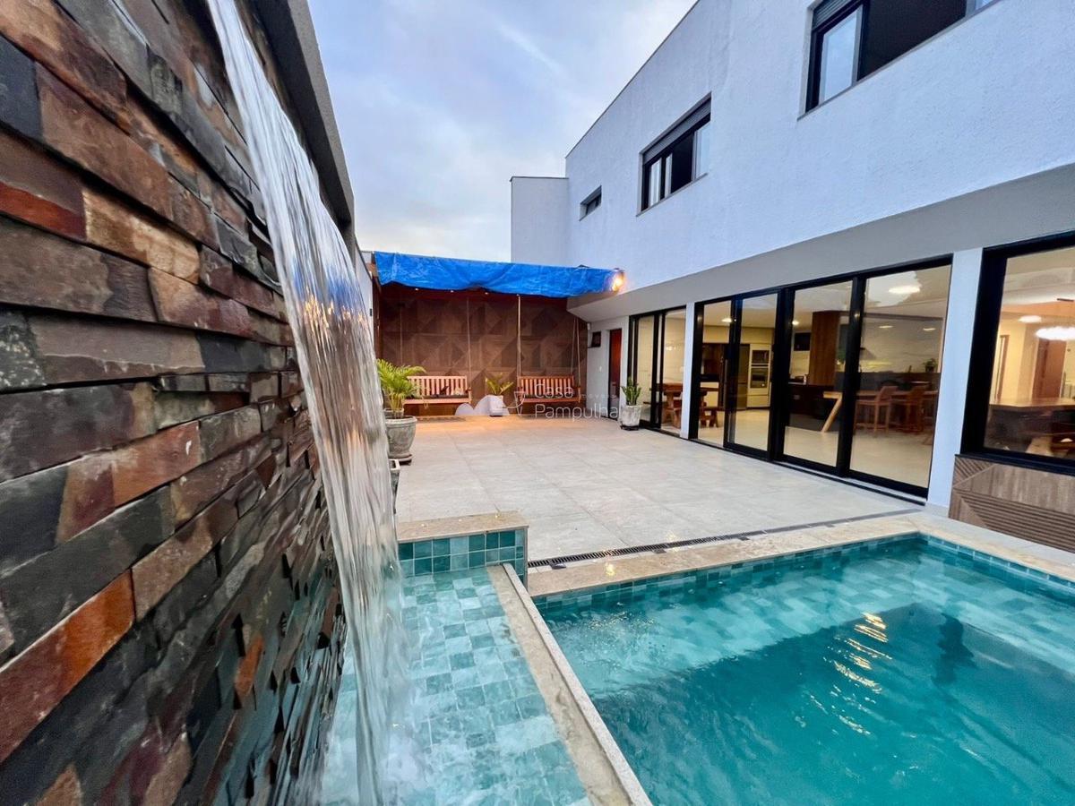 Casa, Itapoã, 3 Quartos, 4 Vagas, 3 Suítes