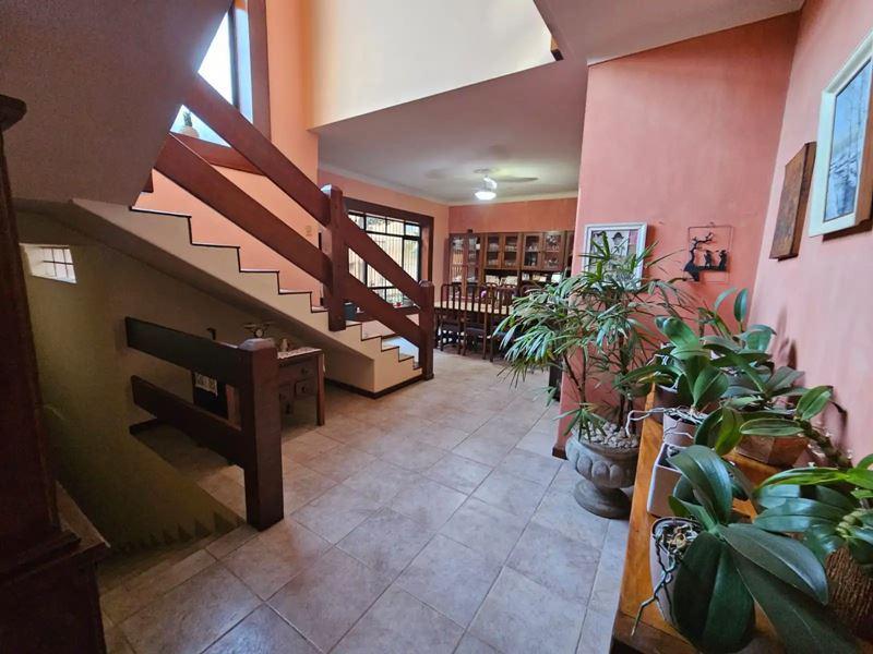 Casa, Nova Suíssa, 3 Quartos, 2 Vagas, 1 Suíte