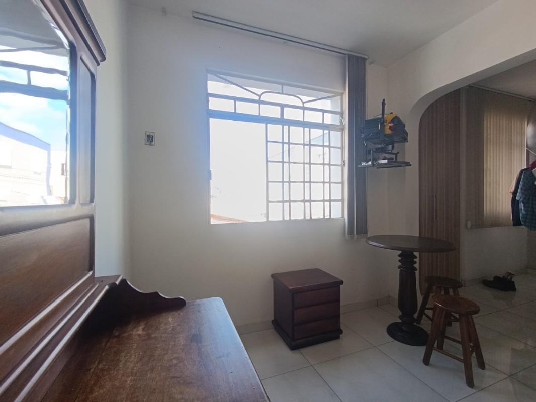 Apartamento, Sagrada Família, 2 Quartos, 1 Vaga