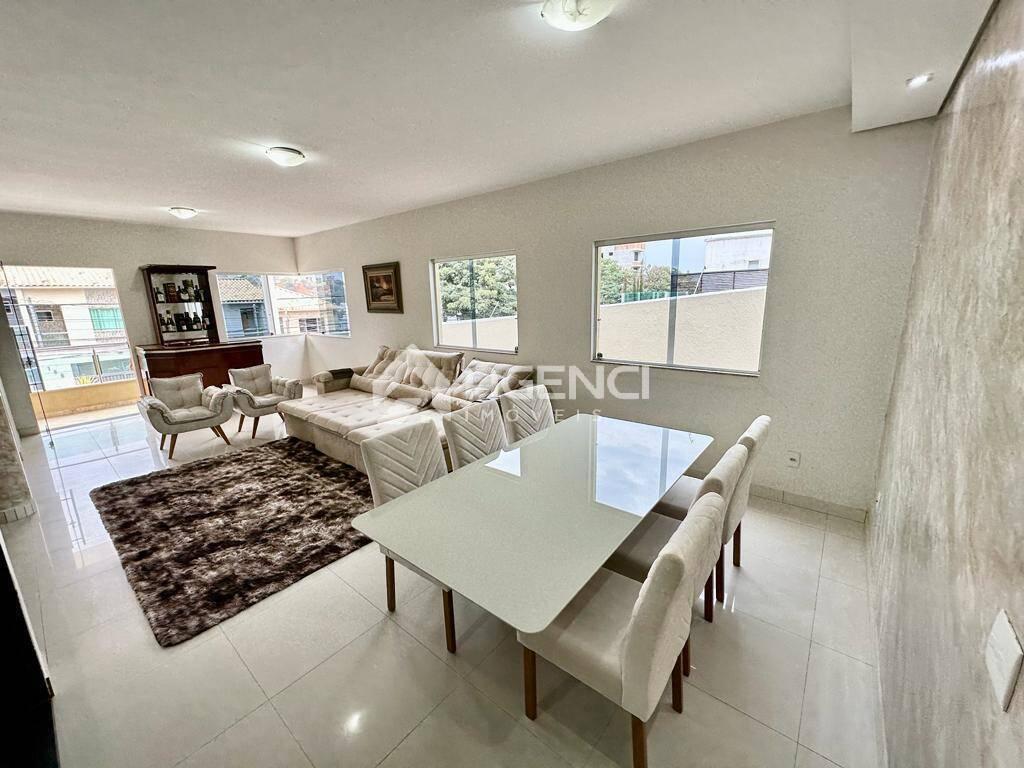 Casa, Cabral, 4 Quartos, 0 Vaga, 1 Suíte