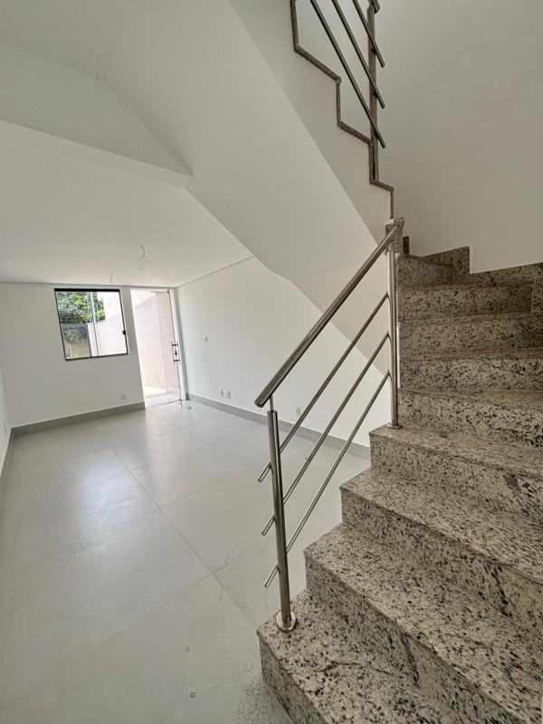 Casa, Santa Mônica, 2 Quartos, 2 Vagas, 2 Suítes