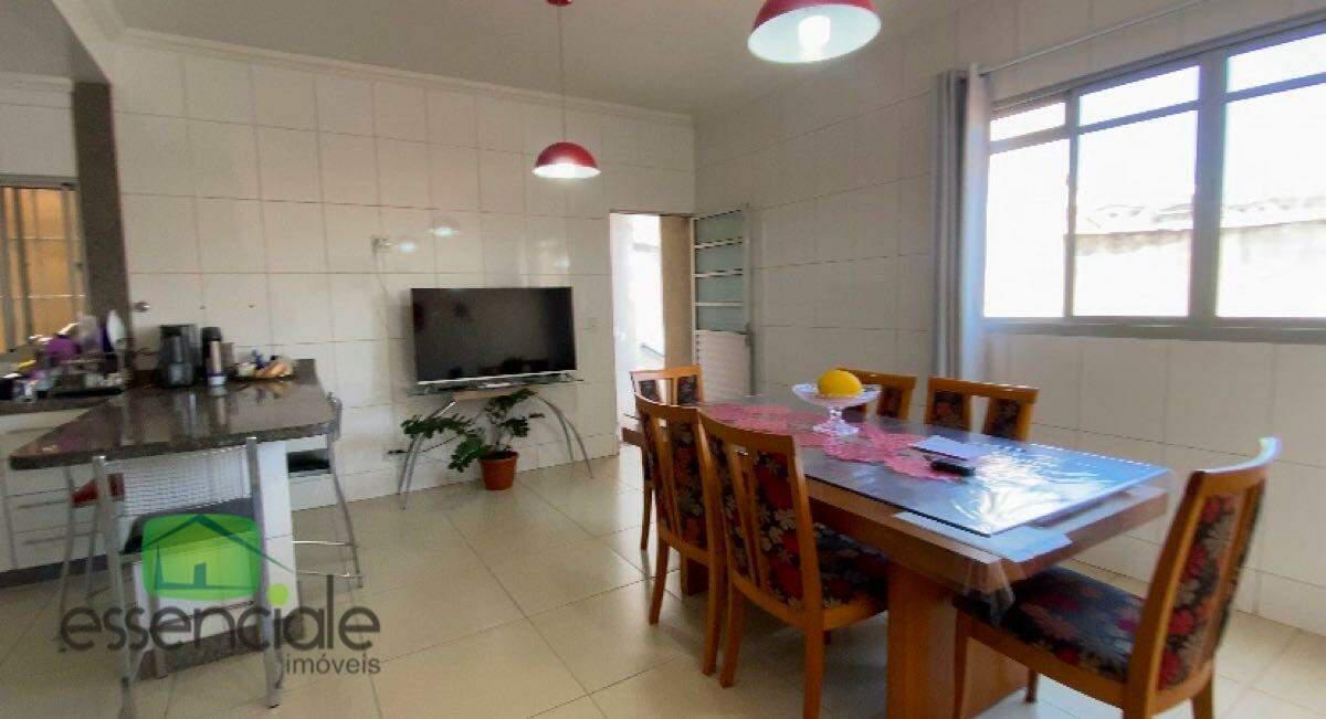 Casa, Jardim Riacho das Pedras, 4 Quartos, 2 Vagas, 1 Suíte