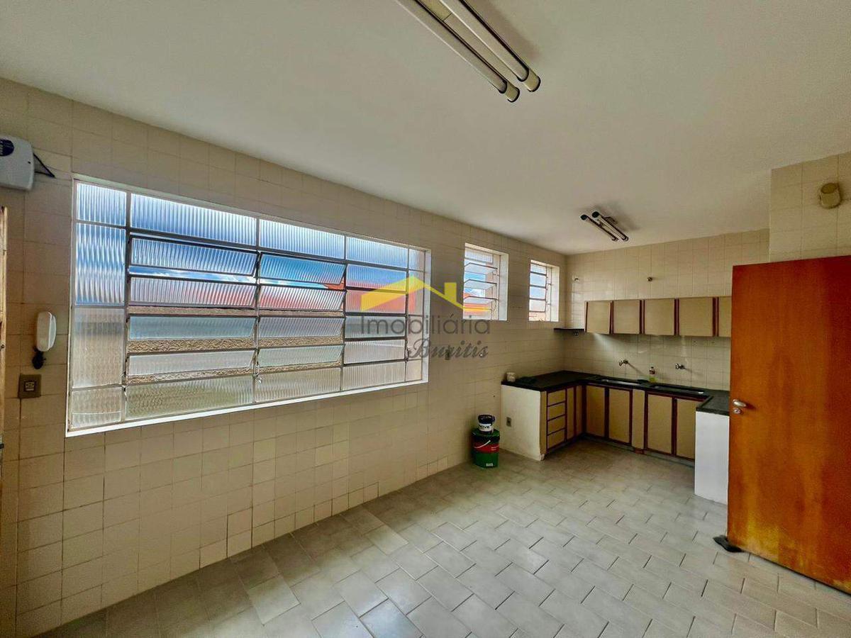 Casa, Jardim América, 3 Quartos, 3 Vagas, 1 Suíte