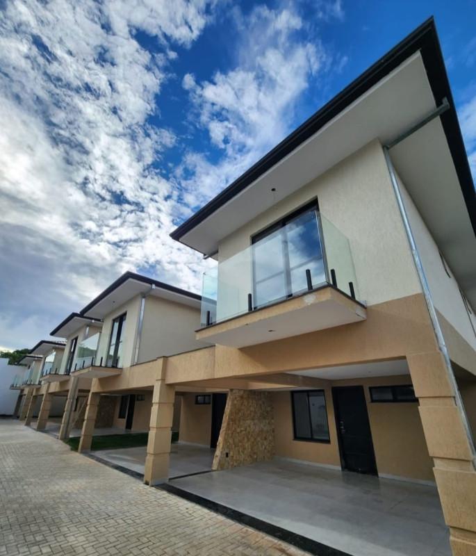 Casa, Pampulha, 4 Quartos, 2 Vagas, 1 Suíte