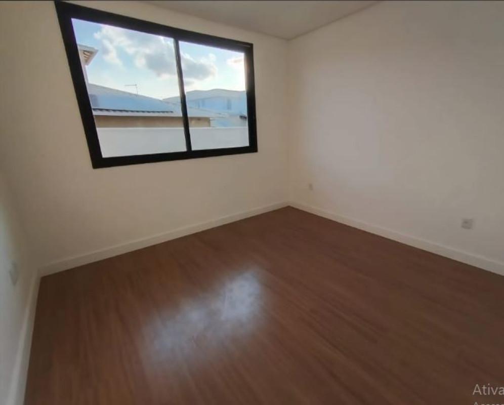 Casa, Planalto, 3 Quartos, 0 Vaga, 1 Suíte