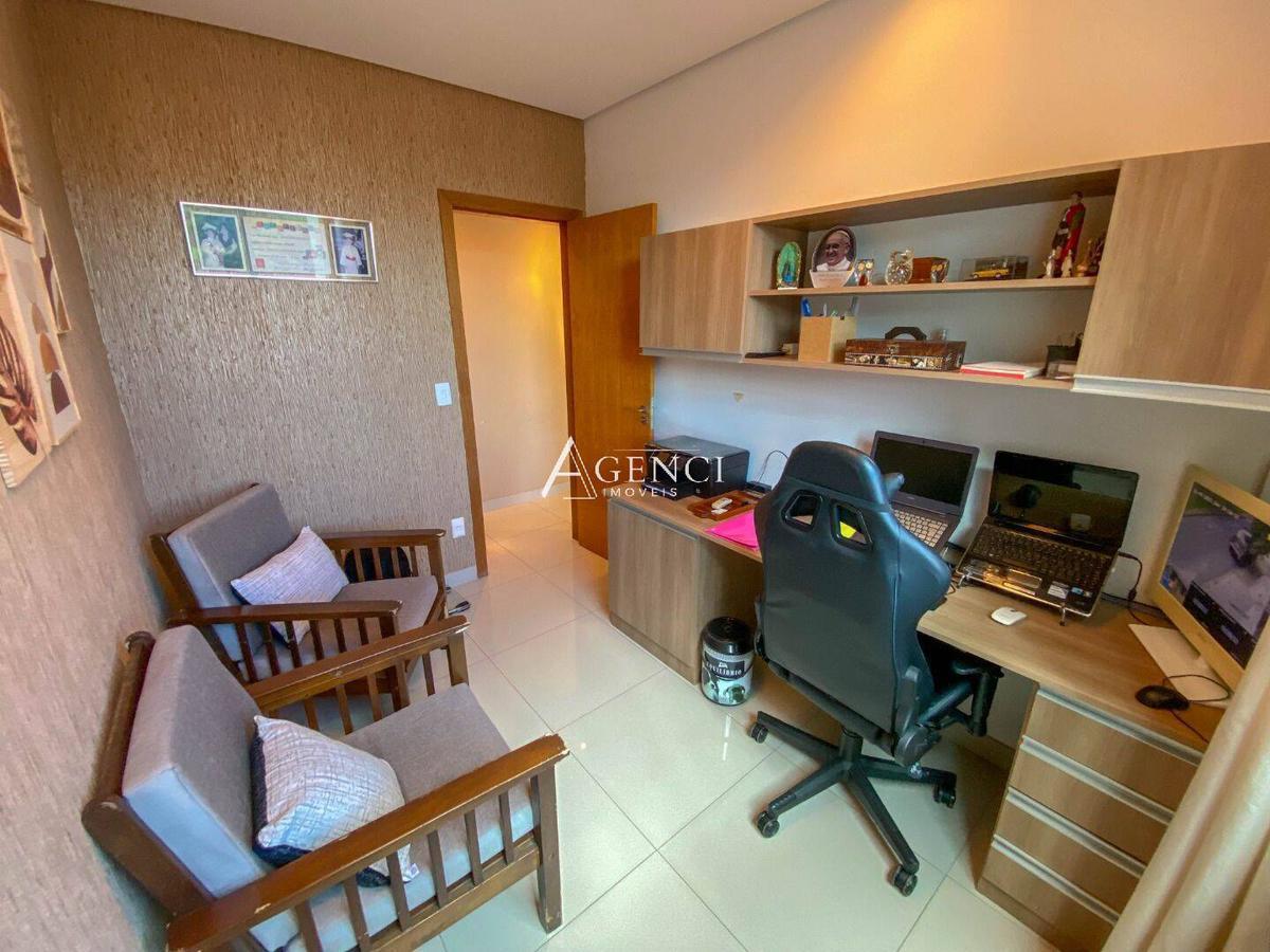 Casa, Paquetá, 4 Quartos, 0 Vaga, 0 Suíte