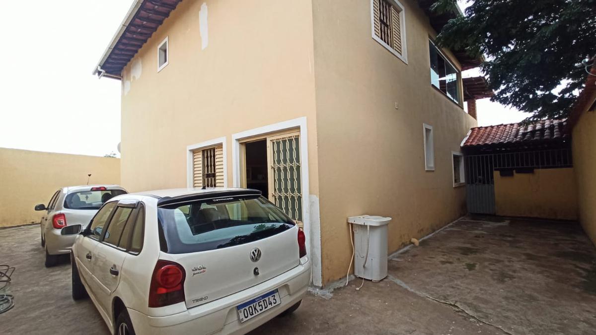 Casa, Jardim Pirineus, 4 Quartos, 5 Vagas, 1 Suíte