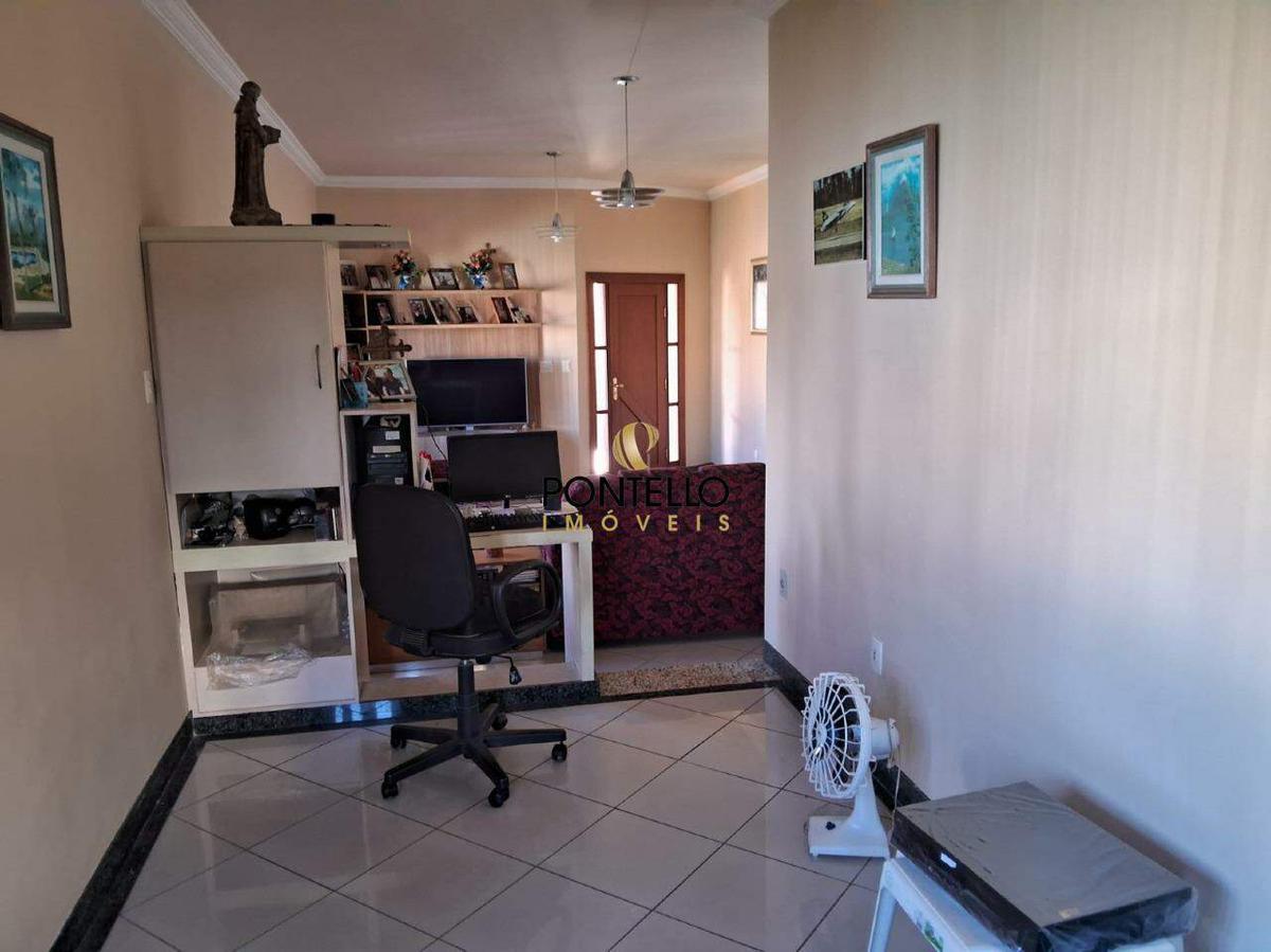 Casa, Esperança, 3 Quartos, 8 Vagas, 1 Suíte