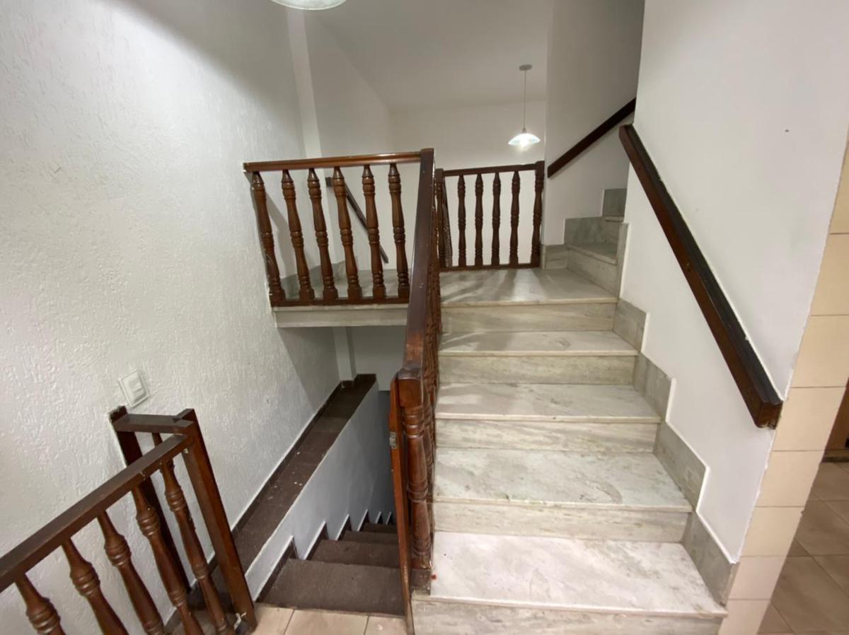 Casa, João Pinheiro, 4 Quartos, 0 Vaga, 2 Suítes