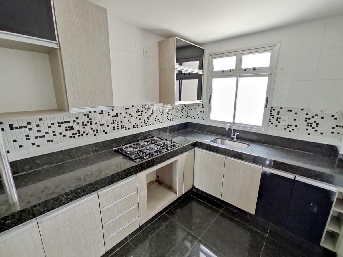 Apartamento, Liberdade, 4 Quartos, 4 Vagas, 2 Suítes