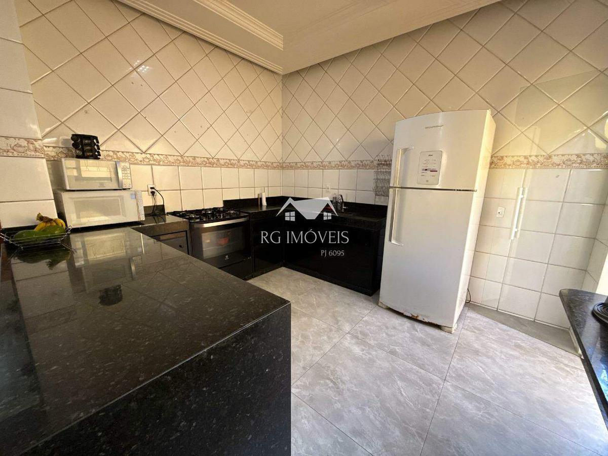 Casa, Niterói, 4 Quartos, 6 Vagas, 1 Suíte