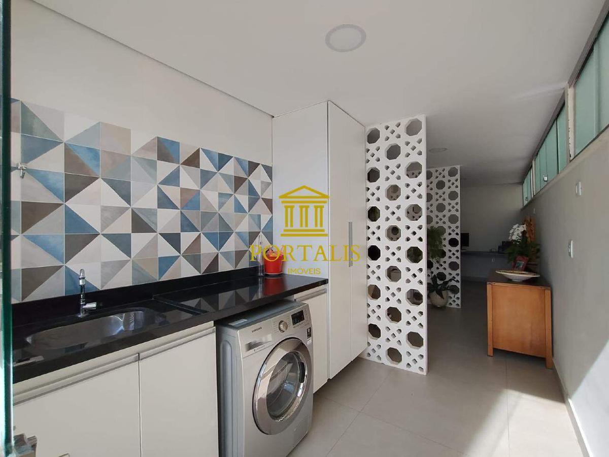 Apartamento, Colégio Batista, 3 Quartos, 2 Vagas, 1 Suíte