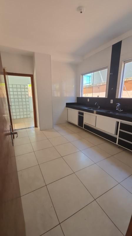 Casa, Trevo, 4 Quartos, 2 Vagas, 4 Suítes