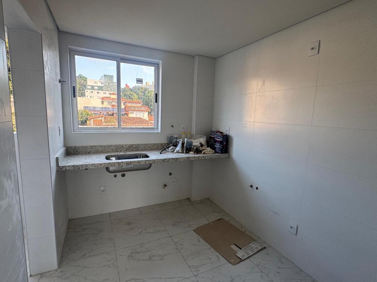 Apartamento, Colégio Batista, 3 Quartos, 2 Vagas, 1 Suíte