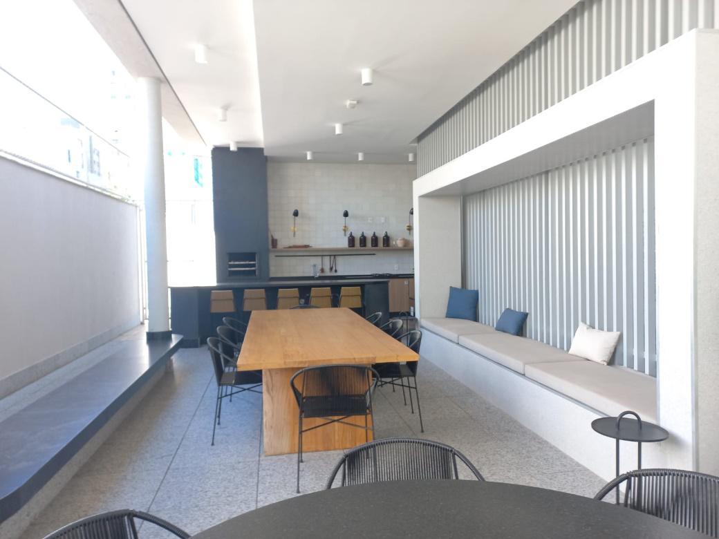 Apartamento, Funcionários, 2 Quartos, 2 Vagas, 2 Suítes