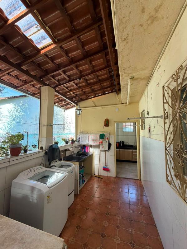 Casa, Paciência, 5 Quartos, 4 Vagas, 1 Suíte