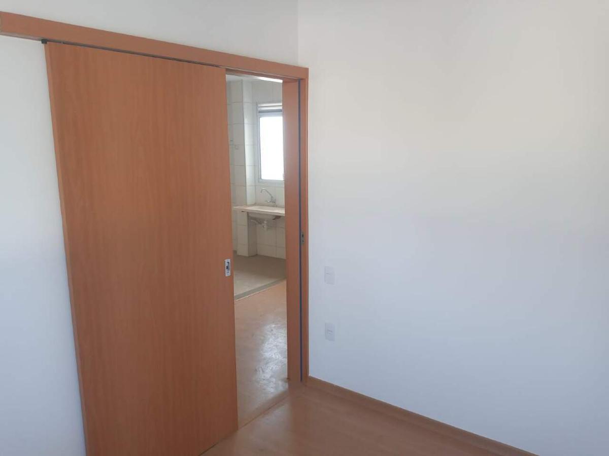 Apartamento, Três Barras, 2 Quartos, 1 Vaga