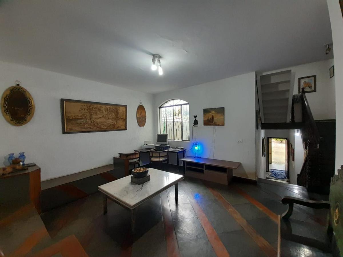 Casa, Sagrada Família, 6 Quartos, 4 Vagas, 4 Suítes