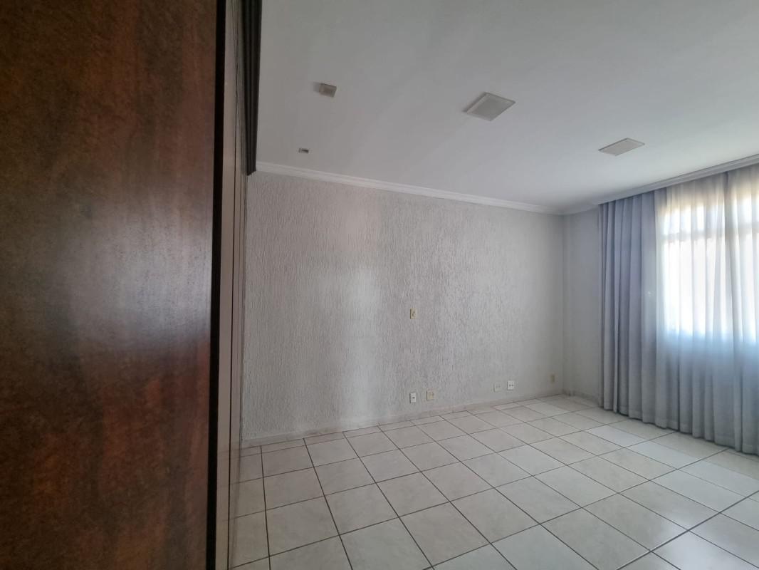 Cobertura, Jardim Riacho das Pedras, 4 Quartos, 2 Vagas, 2 Suítes