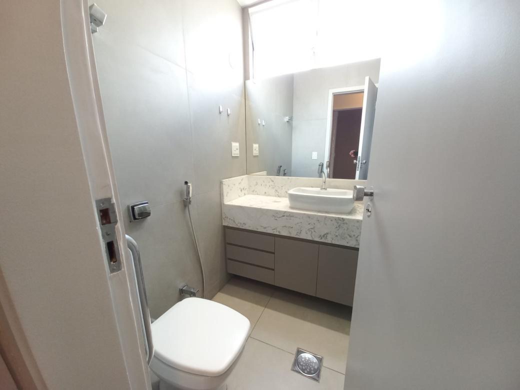 Apartamento, Funcionários, 2 Quartos, 1 Vaga, 1 Suíte