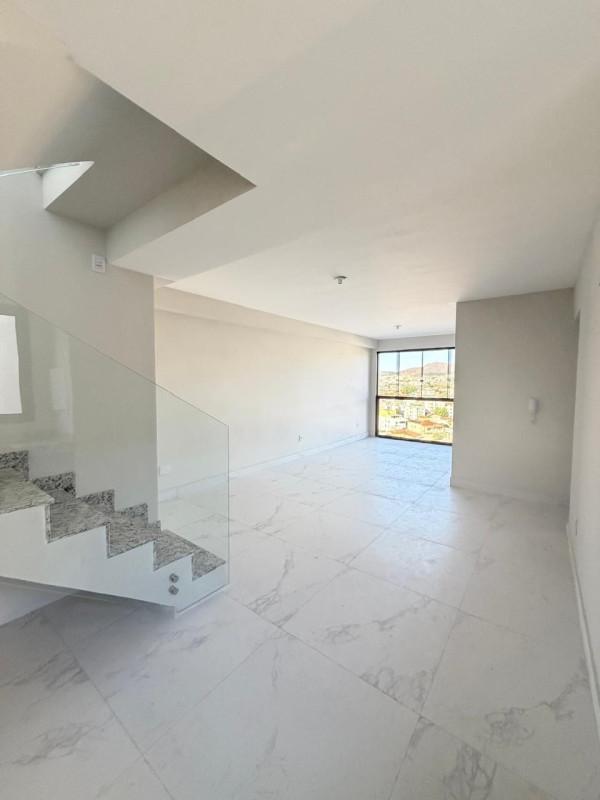 Cobertura, Tirol (barreiro), 3 Quartos, 2 Vagas, 1 Suíte