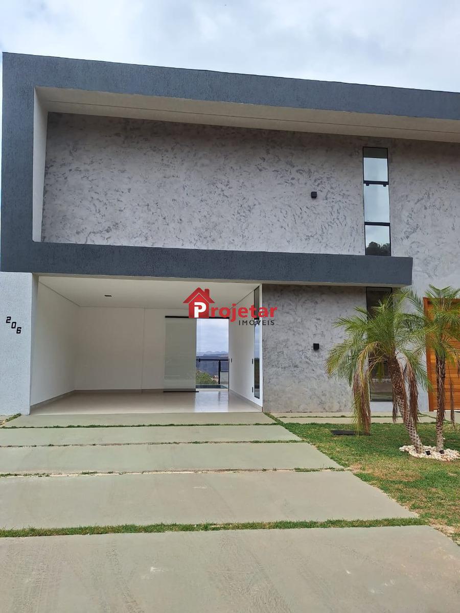 Casa, Água Limpa, 4 Quartos, 6 Vagas, 3 Suítes